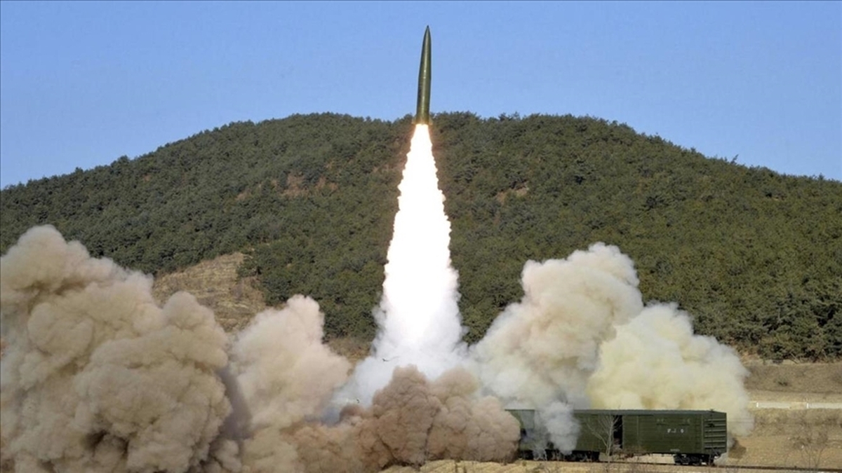کره شمالی چند فروند موشک کروز شلیک کرد