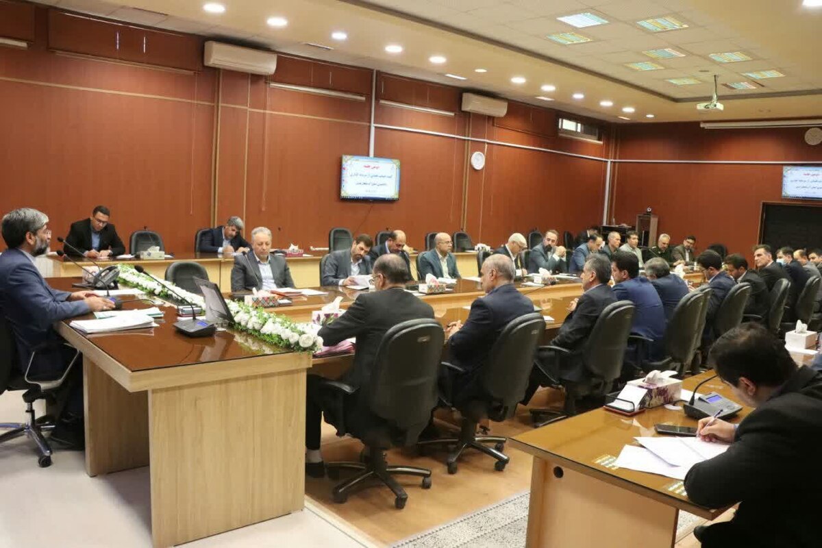 جلسه ۵ ساعته کمیته حمایت قضایی از سرمایه گذاری آذربایجان غربی /حل مشکل ۱۰ واحد تولیدی و فراهم شدن زمینه اشتغال بیش از ۱۰۰۰ نفر