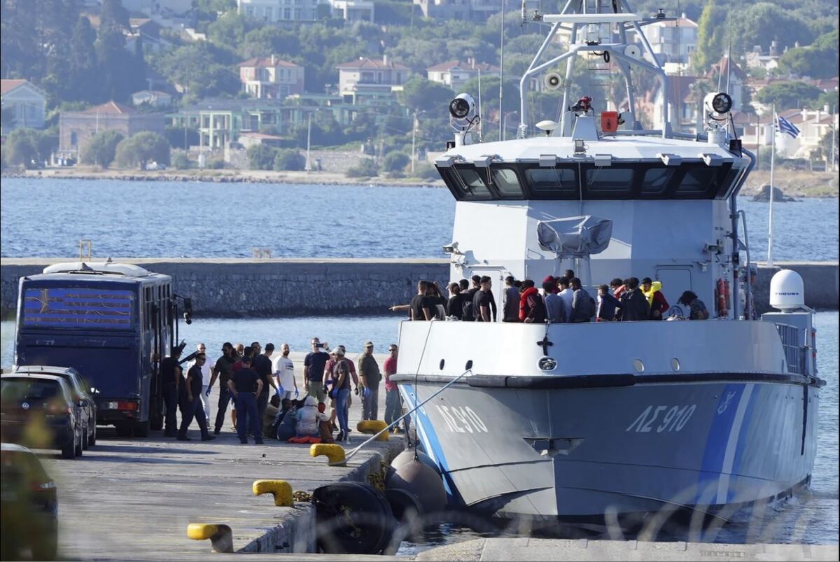 غرق شدن قایق حامل پناهجویان در سواحل یونان