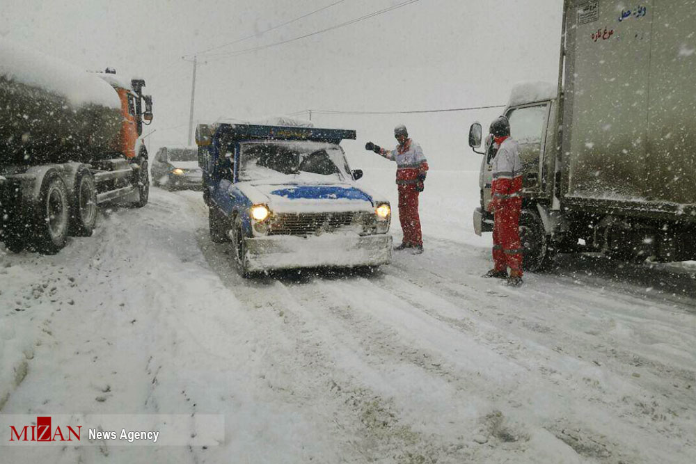 امدادرسانی به 780 گرفتار برف و کولاک/ عملیات در 3 استان ادامه دارد