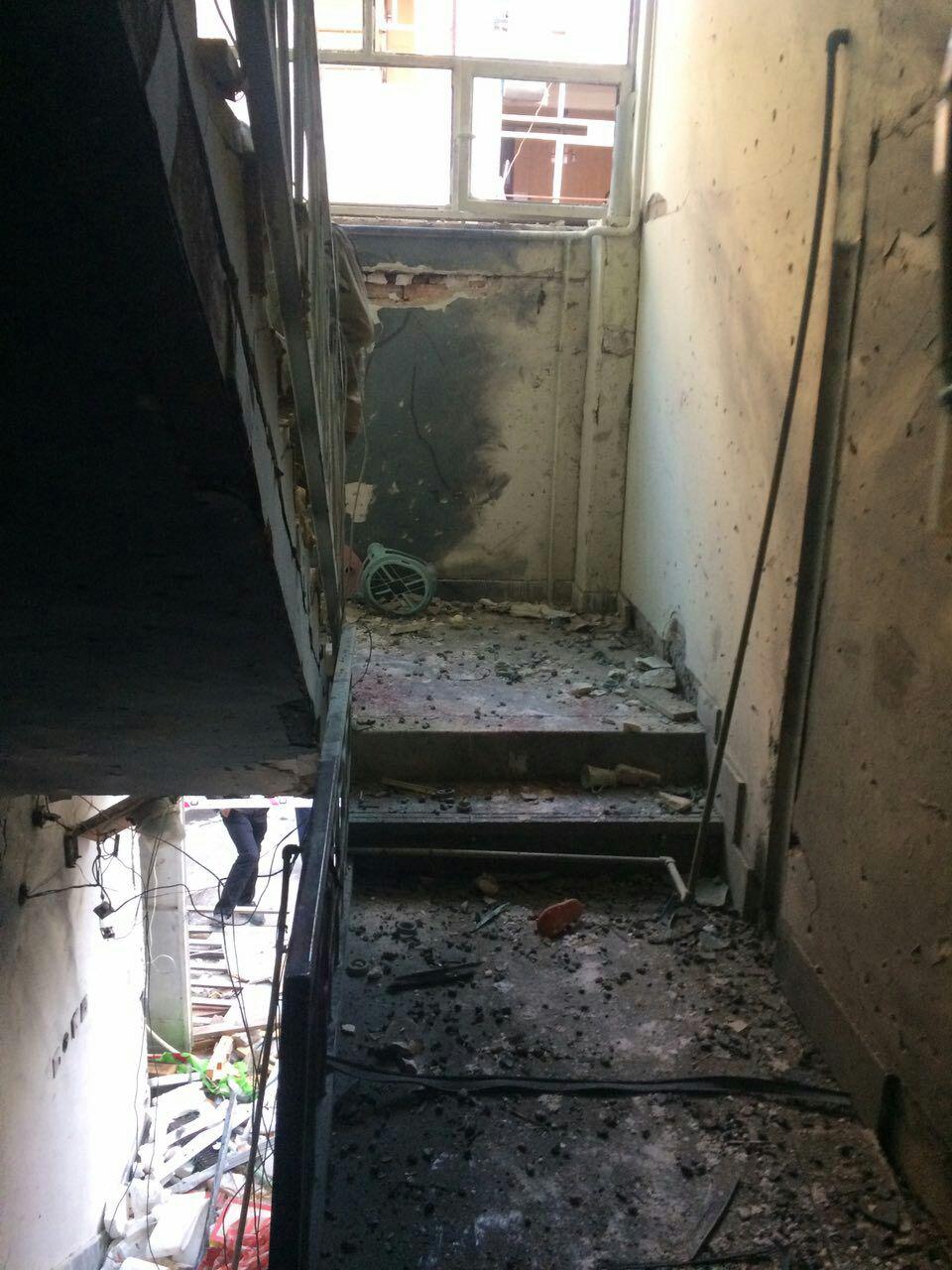 تخریب یک خانه در اسلامشهر به دلیل انفجار مواد محترقه / دو نفر مجروح شدند