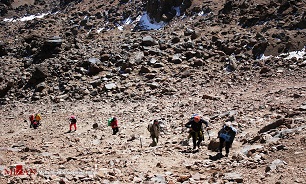 نجات 6 کوهنورد مفقود شده در ارتفاعات چشمه سفید