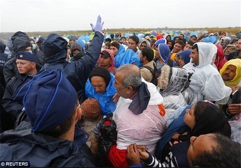 اوضاع اسف‌بار پناهجویان سوری در مجارستان