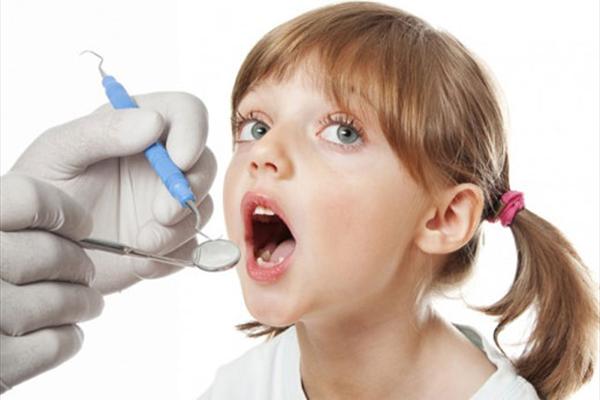با صدمه دیدن دندان ها کودکان چه کنیم؟