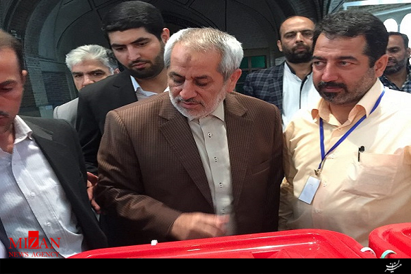 دادستان تهران برای اخذ رای در مسجد لرزاده حضور یافت + عکس