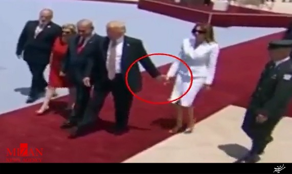 پس‌زدن دست ترامپ از طرف همسرش 