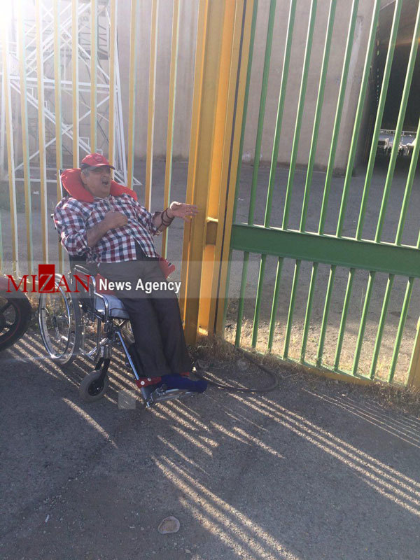 تعجب برانکو از سکوهای خالی/ هوادار جانباز پرسپولیس هم عجازه ورود به ورزشگاه را پیدا نکرد + عکس