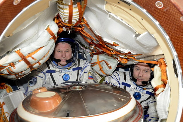 بازگشت 2 فضانورد از ایستگاه فضایی بین‌المللی به زمین