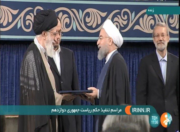 رهبر انقلاب با تنفیذ رأی ملت ایران در انتخابات، روحانی را به عنوان ریاست جمهوری اسلامی ایران منصوب کردند + متن حکم