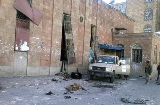 انفجار تروریستی در یکی از مساجد صنعا چندین شهید برجا گذاشت