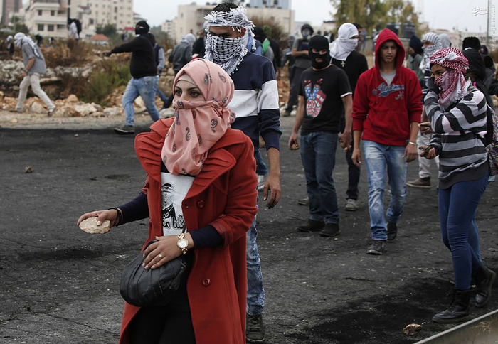 زنان فلسطینی در خط مقدم انتفاضه+تصاویر