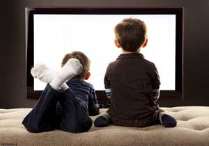 تلويزيون با کودک چه می کند؟