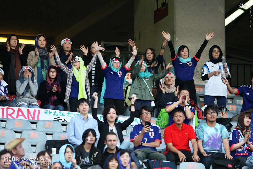 تصویر/ حجاب دختران ژاپنی در ورزشگاه‌آزادی