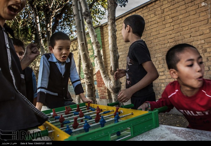 مدرسه رایگان دانش‌آموزان افغانی بدون شناسنامه در ایران !+ تصاویر