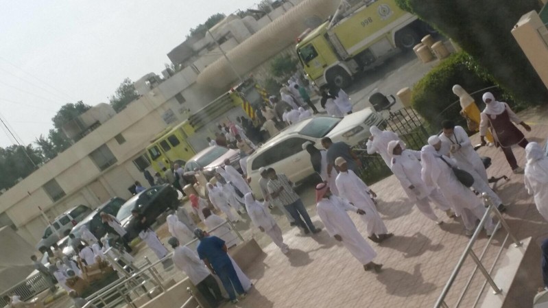 بخش‎هایی از بیمارستان ملک فهد جده در آتش سوخت+عکس