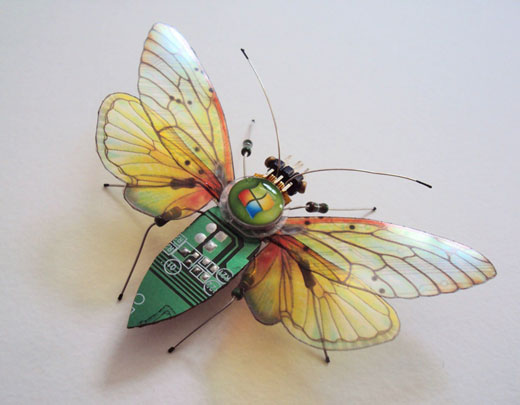 تبدیل قطعات الکترونیکی به حشرات بالدار + تصاویر