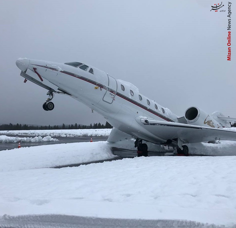 سنگینی برف بر روی بال، هواپیما را به پایین کشید+عکس