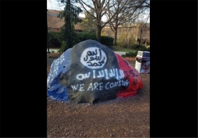 پیام داعش در دانشگاه‌ آمریکا +عکس