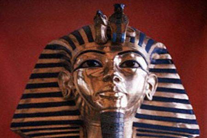 کشف جواهراتی از تابوت فرعون مصر +عکس