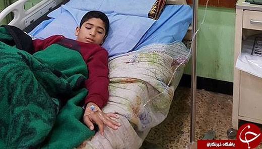 کودک معلول در حرم امام حسین(ع) شفا یافت + تصاویر