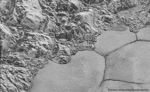 انتشار تصاویر زیبایی از سطح سیاره پلوتون + تصاویر