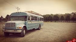 مراحل تبدیل اتوبوس قدیمی به خانه رویایی +تصاویر