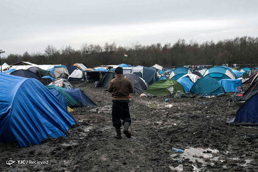 شرایط سخت زندگی پناهندگان در اردوگاه گرند سنت فرانسه + تصاویر
