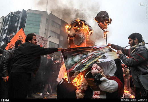 آتش زدن تمثال ملک سلمان و اوباما + تصاویر