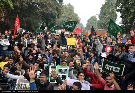تجمع مردم هند در نزدیکی سفارت عربستان سعودی + تصاویر