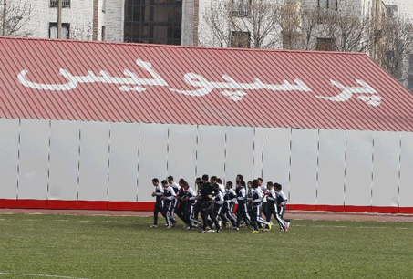 بازسازی ورزشگاه درفشی‌فر در بهمن ماه بعد از انتخاب پیمانکار