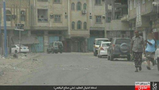 لحظه ترور افسر اطلاعاتی یمنی توسط داعش + تصاویر