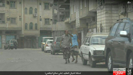 لحظه ترور افسر اطلاعاتی یمنی توسط داعش + تصاویر