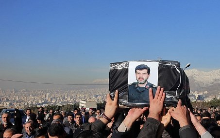 پیکر مطهر سردار فولادگر در گلستان شهدای اصفهان به خاک سپرده شد