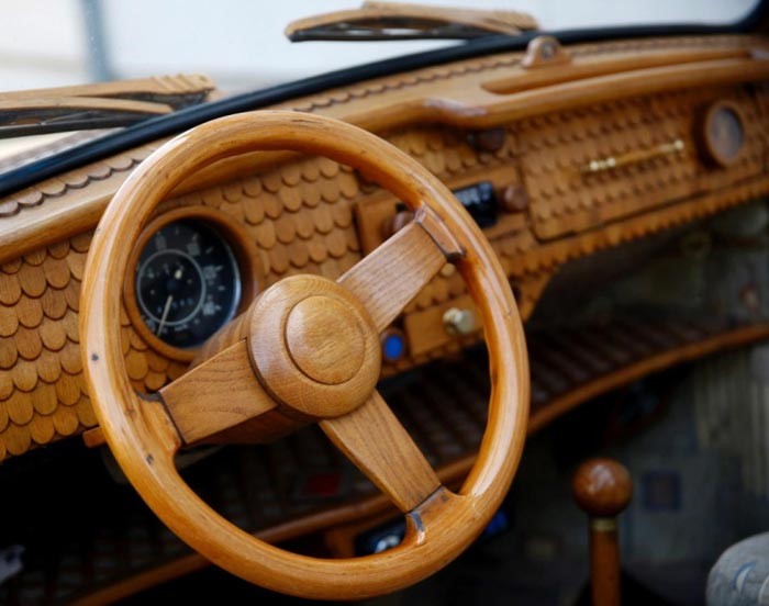 طراحی زیبای بدنه خودرو از چوب درخت بلوط + تصاویر