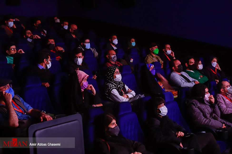 سینماها بار دیگر شلوغ شدند/ضرورت رعایت سرسختانه پروتکل‌های بهداشتی