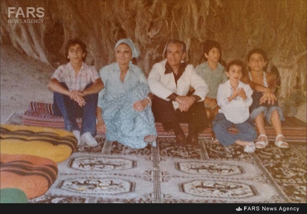 عکس های منتشر نشده شاه و خاندان پهلوی در کیش