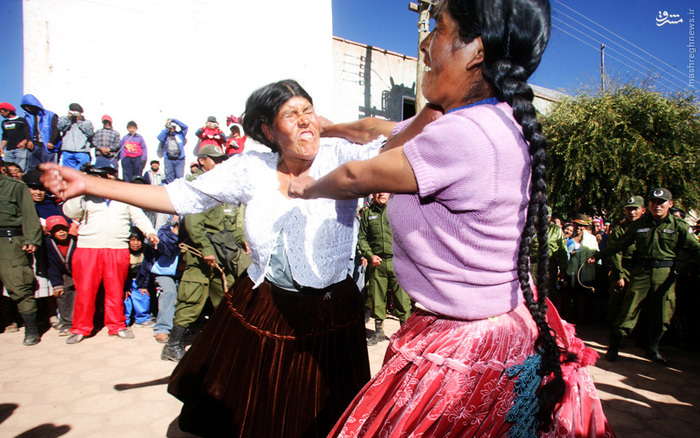 فستیوال کتک کاری در بولیوی +تصاویر