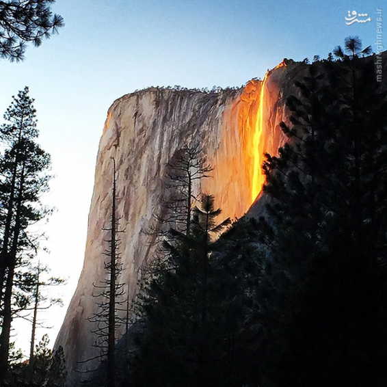 آبشاری که سالی یک‌بار آتشین می‌شود +تصاویر