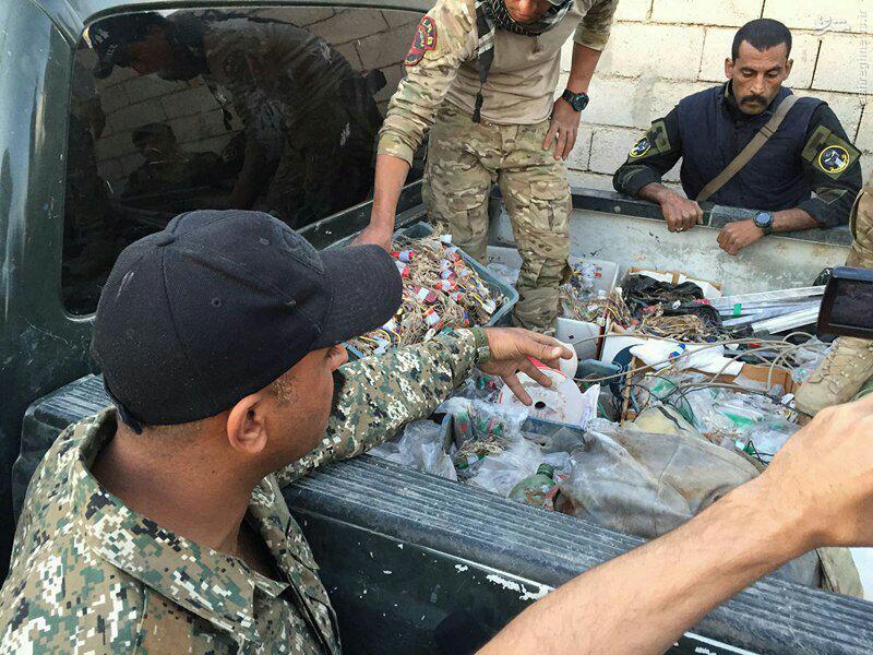 کشف کارگاه ساخت بمب داعش در رمادی +عکس