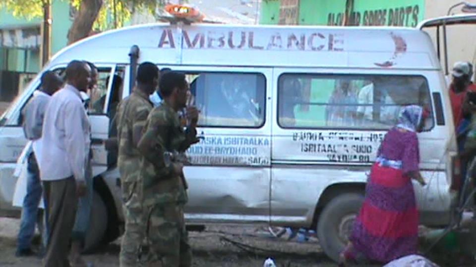 شمار کشته‌های بمبگذاری در سومالی به 30 تن رسید + عکس