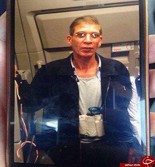 سلفی رباینده هواپیما مصری با کمربندی انتحاری