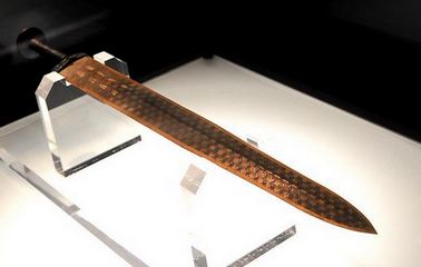 کشف شمشیر 2500 ساله در چین +عکس