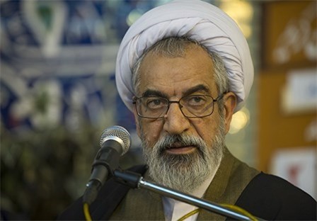 ‌‌‌احدی نمیتواند براي استراتژی دفاعی جمهوری اسلامی ايران تعيين‌ تكليف كند‌