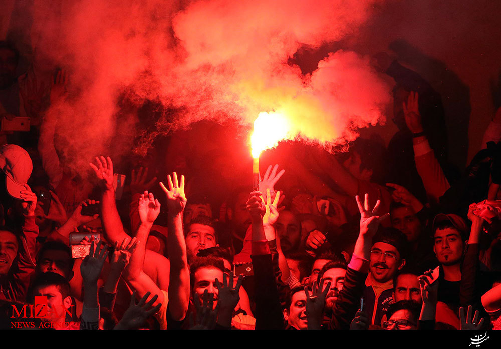 جشن پیروزی طرفداران پرسپولیس +عکس