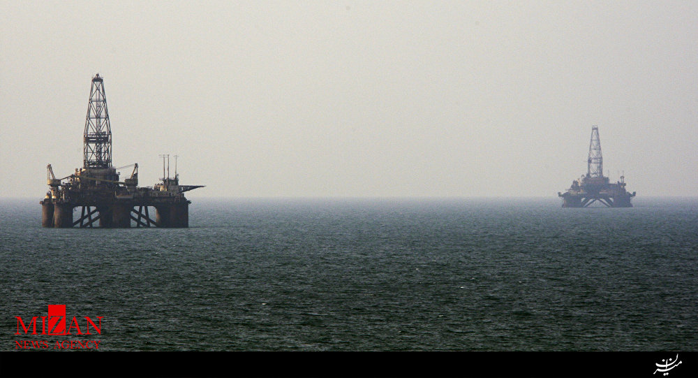 نفتکش روسیه در دریای خزر طعمه حریق شد