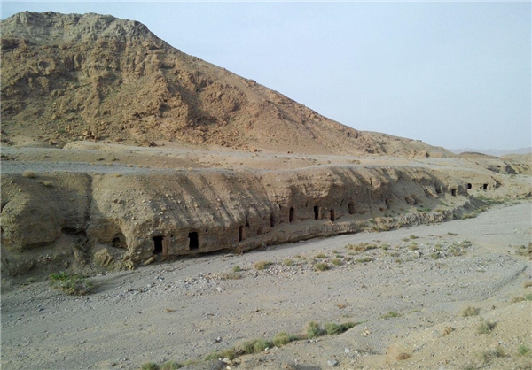 معدن متروکه چاه سرب روستای کلشانه طبس مکانی بکر و دیدنی +تصاویر