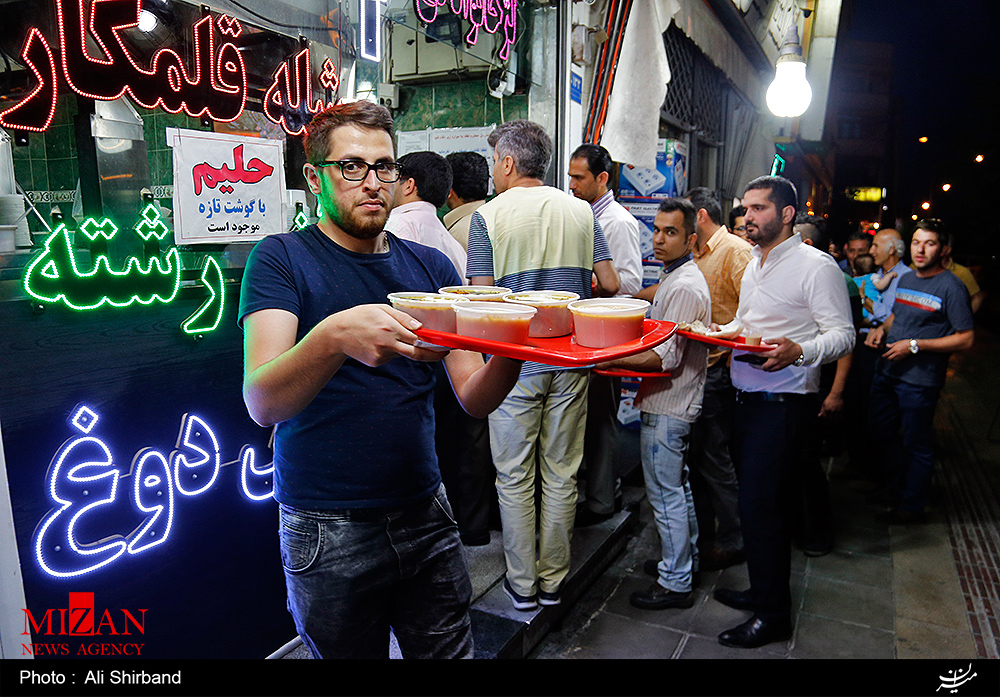 کاسه های گره خورده با سفره افطار/ بهترین آش فروشی های تهران را بشناسید