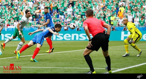 فرانسه 2-1 ایرلند جنوبی؛ صعود میزبان با دو گل گریزمان