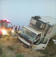 جزئیات واژگونی مرگبار اتوبوس در استان فارس/ تصادف کامیونت و تراکتور با 3 مجروح