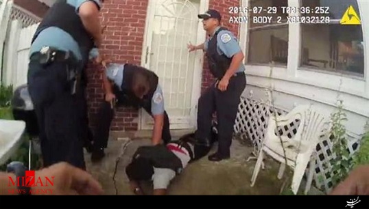 لحظه قتل جوان سیاه‌پوست غیرمسلح بدست پلیس شیکاگو + فیلم